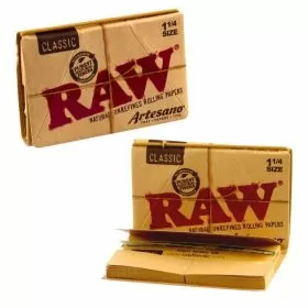 Raw - Classic Artesano - 1 1/4 Size - 15 Booklets Per Box